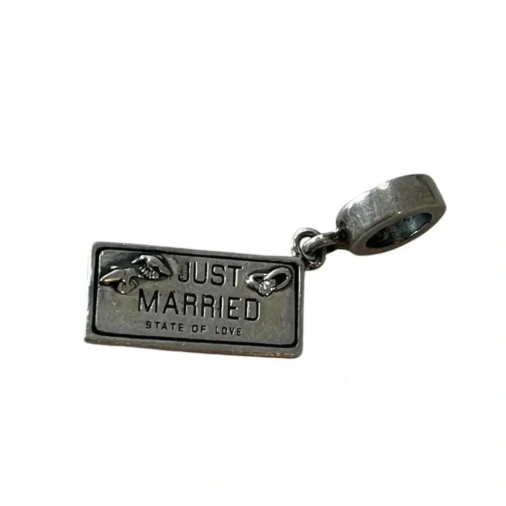 FREE with any purchase- Just married 💍 charm